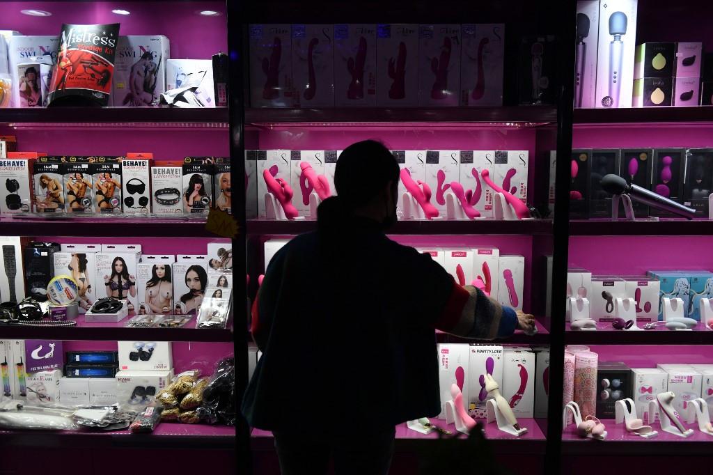 If I want to start my own business by importing sex toys, how can I do?